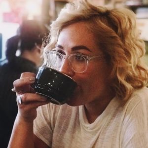 Meet your Posher, Casey